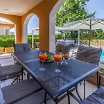 Villa Lotus