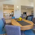Villa Lotus *